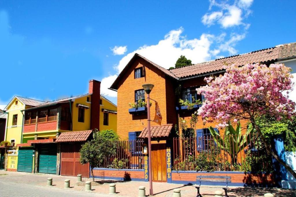 קיטו Casa Del Arupo B&B מראה חיצוני תמונה